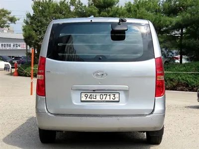 Hyundai Starex 2017, 212000 км, за 4529.34 USD