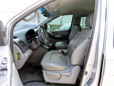 Hyundai Starex 2017, 212000 км, за 4529.34 USD