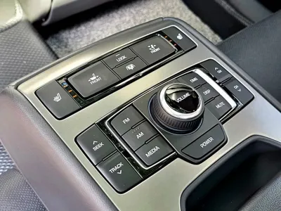 Hyundai Genesis 2016, 140706 км, за 6695.55 USD - фото 19