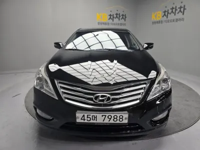 Hyundai Grandeur · 2012 год