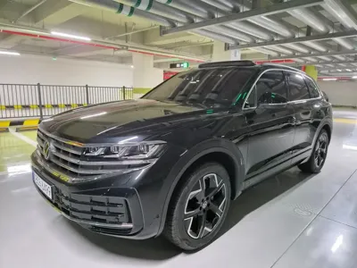 Volkswagen Touareg 2026, 13 км, за 69077.26 USD
