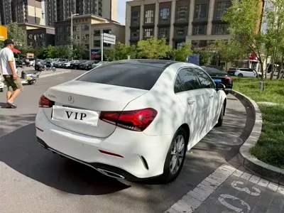 Mercedes-Benz A-Class 2020, 55000 км, за 12985.2 USD