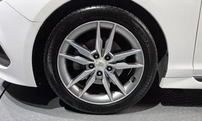 Hyundai Sonata 2017, 154230 км, за 5817.03 USD