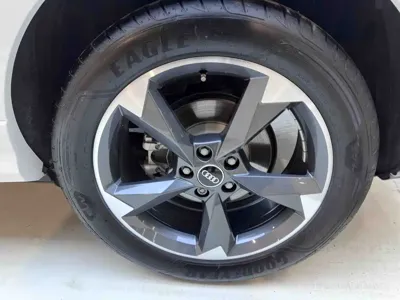 Audi Q3 2023, 24000 км, за 27258.37 USD - фото 23