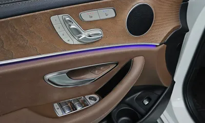 Mercedes-Benz E-Class 2023, 94886 км, за 25157.64 USD - фото 17