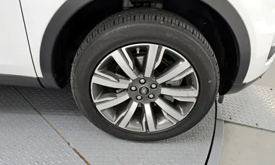 Land Rover Discovery Sport 2017, 78029 км, за 10307.23 USD