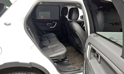 Land Rover Discovery Sport 2017, 78029 км, за 10307.23 USD - фото 12