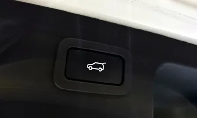 Land Rover Discovery Sport 2017, 78029 км, за 10307.23 USD - фото 20
