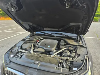 BMW 5-Series 2025, 18000 км, за 44262.33 USD - фото 14