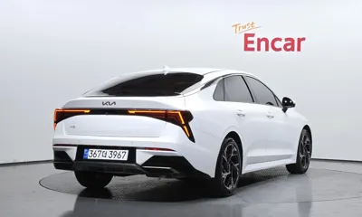 Kia K5 2024, 17735 км, за 21737.69 USD