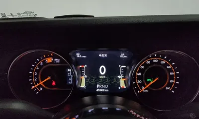 Jeep Wrangler 2021, 45343 км, за 29666.33 USD - фото 8