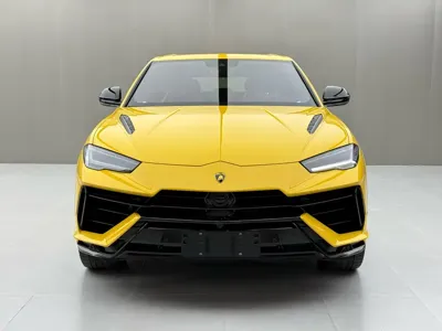 Lamborghini Urus 2023, 12000 км, за 425525.24 USD