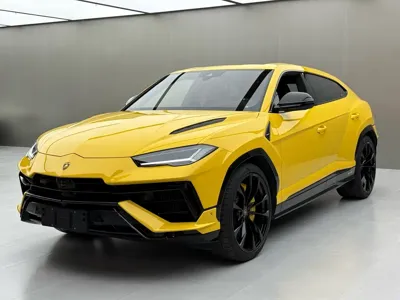 Lamborghini Urus 2023, 12000 км, за 425525.24 USD