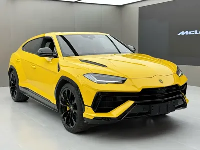 Lamborghini Urus 2023, 12000 км, за 425525.24 USD