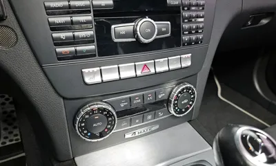 Mercedes-Benz C-Class 2014, 109975 км, за 6240.14 USD - фото 17