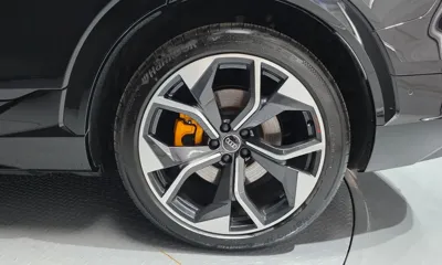 Audi e-tron 2022, 55141 км, за 42570.1 USD - фото 21