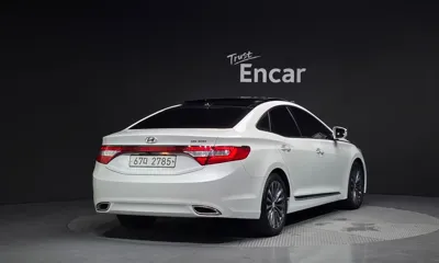 Hyundai Grandeur 2013, 186706 км, за 3218.6 USD