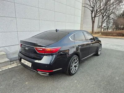 Kia K7 2018, 131800 км, за 7700.78 USD