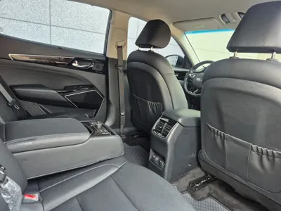 Kia K7 2018, 131800 км, за 7700.78 USD