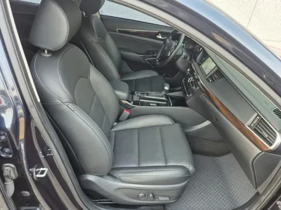 Kia K7 2018, 131800 км, за 7700.78 USD