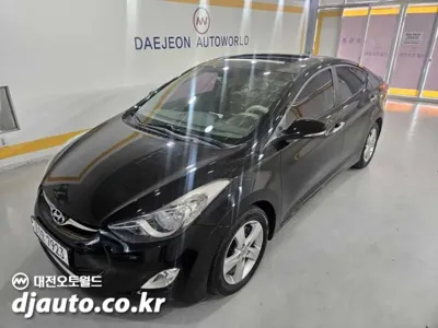 Hyundai Avante 2012, 181591 км, за 1837.99 USD