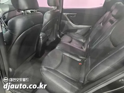 Hyundai Avante 2012, 181591 км, за 1837.99 USD - фото 8