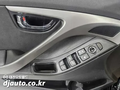 Hyundai Avante 2012, 181591 км, за 1837.99 USD - фото 10