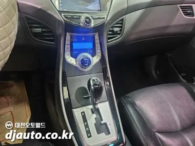 Hyundai Avante 2012, 181591 км, за 1837.99 USD - фото 17