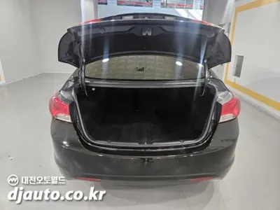 Hyundai Avante 2012, 181591 км, за 1837.99 USD - фото 19