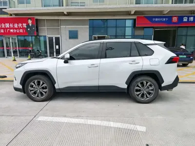 Toyota RAV4 2024, 19900 км, за 17651.64 USD