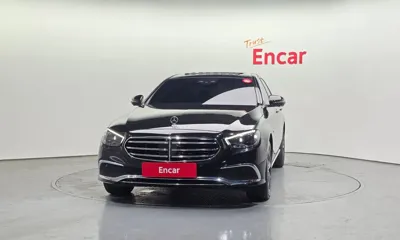 Mercedes-Benz E-Class 2021, 84039 км, за 23093.96 USD