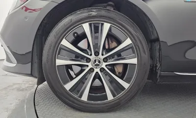 Mercedes-Benz E-Class 2021, 84039 км, за 23093.96 USD