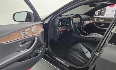 Mercedes-Benz E-Class 2021, 84039 км, за 22972.91 USD - фото 10