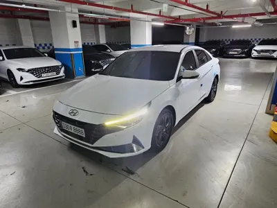 Hyundai Avante 2023, 94000 км, за 10416.94 USD
