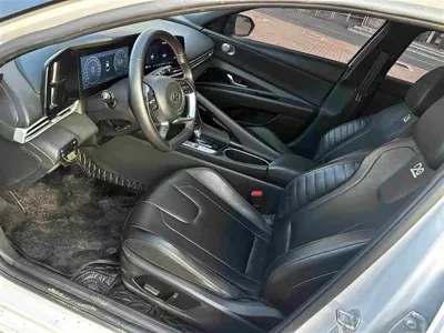 Hyundai Elantra 2022, 46000 км, за 12212.83 USD