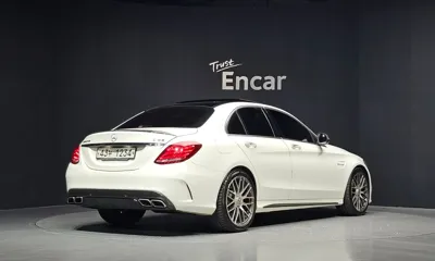 Mercedes-Benz C-Class 2018, 74750 км, за 29736.12 USD