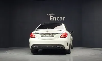 Mercedes-Benz C-Class 2018, 74750 км, за 29736.12 USD