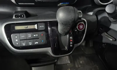 Honda N-BOX 2016, 114831 км, за 10245.91 USD - фото 9