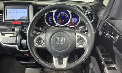 Honda N-BOX 2016, 114831 км, за 10245.91 USD - фото 13