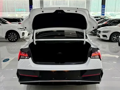 Hyundai Elantra 2023, 21000 км, за 13213.4 USD - фото 13