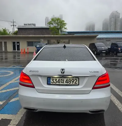 Hyundai Equus 2014, 187222 км, за 8001.57 USD