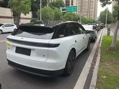 Li Auto 理想i6