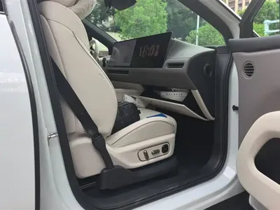 Li Auto 理想i6