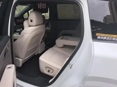Li Auto 理想i6