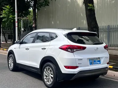 Hyundai Tucson 2016, 96600 км, за 4707.29 USD - фото 9