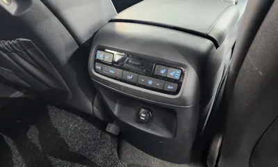 Hyundai Palisade 2019, 76116 км, за 14007.27 USD - фото 19