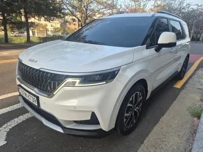 Kia Canival 2023, 47000 км, за 17592.23 USD