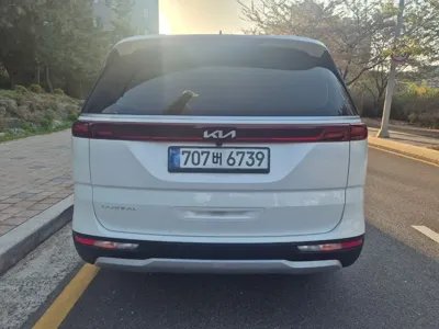 Kia Canival 2023, 47000 км, за 17592.23 USD