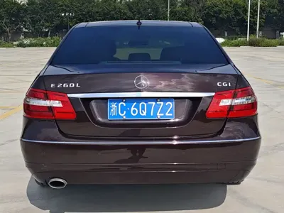Mercedes-Benz E-Class 2011, 156000 км, за 4243.47 USD