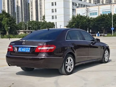 Mercedes-Benz E-Class 2011, 156000 км, за 4243.47 USD